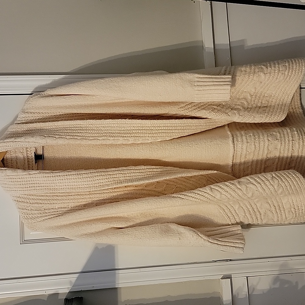 🔥🔥$10 SWEATER SALE!!!!🔥🔥Torrid plus size 3 open front sweater.